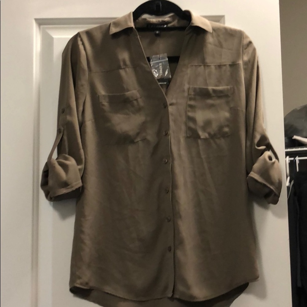 Express button down